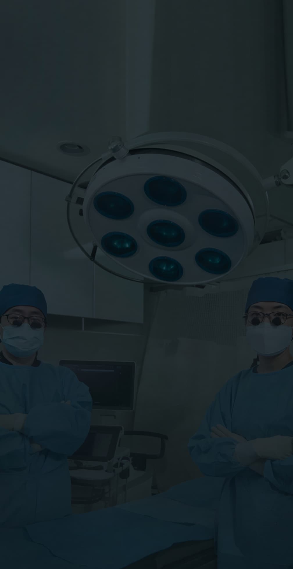 수술실에서 진료를 준비하는 강남서울외과 의료진